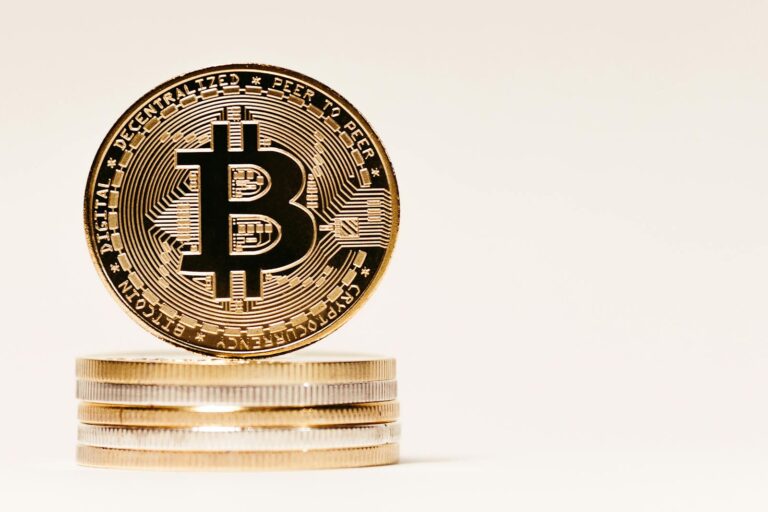 How to Spot a Rug Pull in DeFi – Protecting Your Investments from Fraud